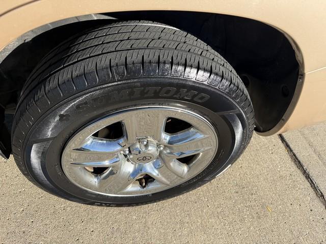 Toyota RAV4 Base I4 2WD 2011