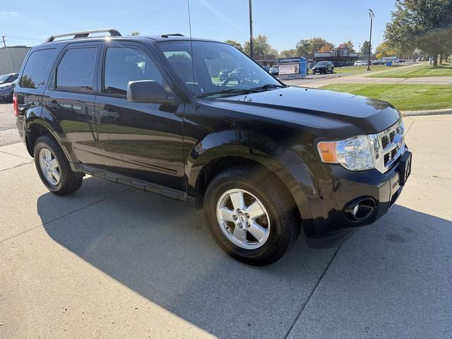Ford Escape XLT FWD I4 2009