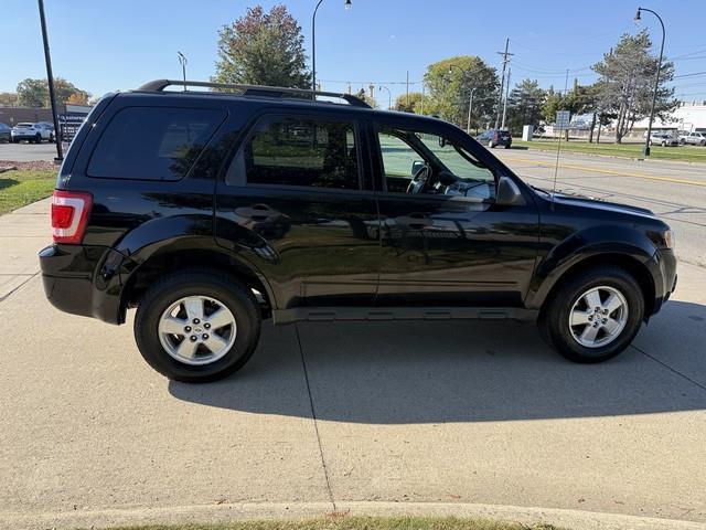 Ford Escape XLT FWD I4 2009