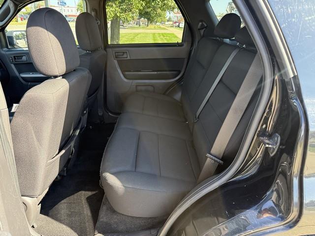 Ford Escape XLT FWD I4 2009