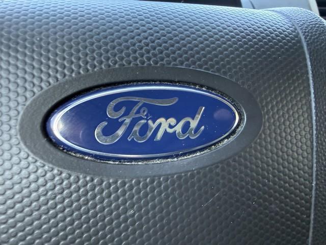 Ford Escape XLT FWD I4 2009