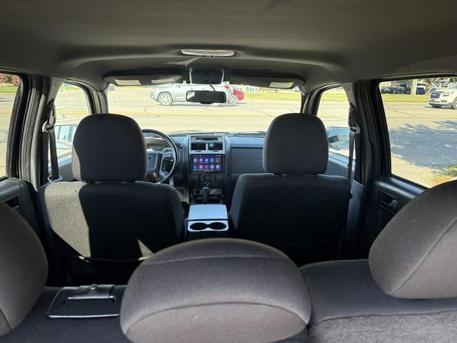 Ford Escape XLT FWD I4 2009
