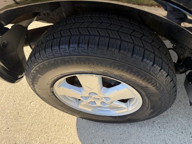 Ford Escape XLT FWD I4 2009