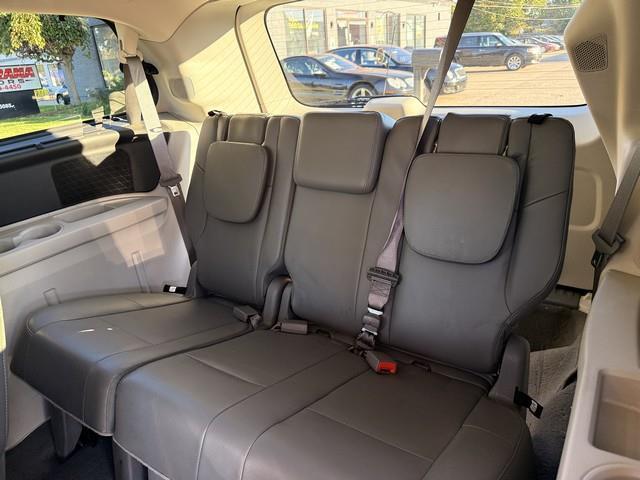 Volkswagen Routan SE 2014