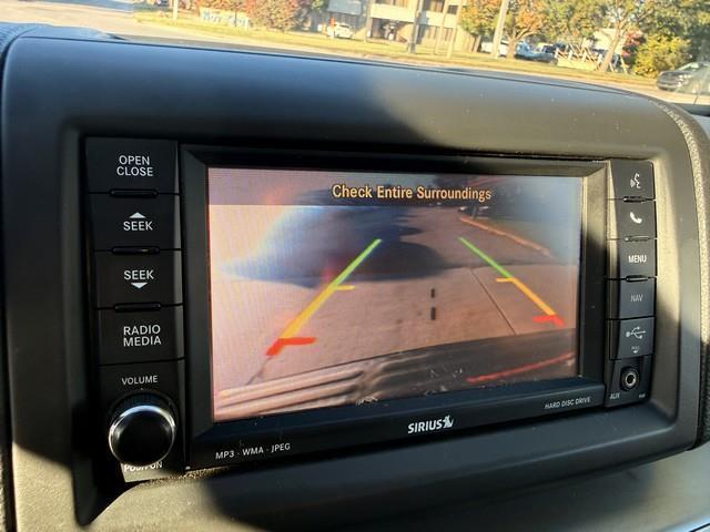 Volkswagen Routan SE 2014