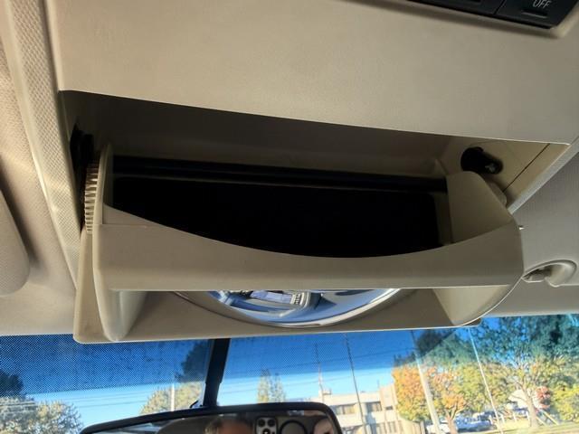 Volkswagen Routan SE 2014