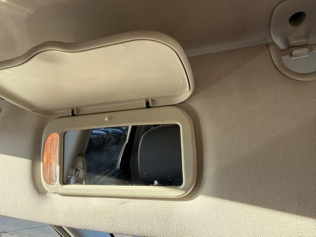 Volkswagen Routan SE 2014