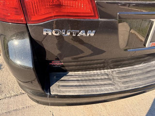 Volkswagen Routan SE 2014