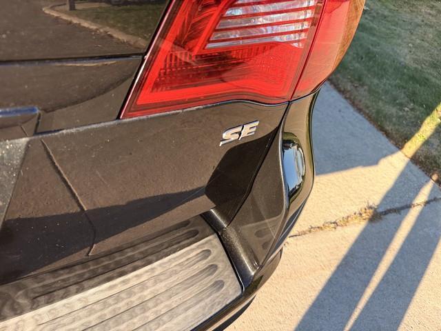 Volkswagen Routan SE 2014
