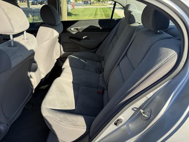 Honda Civic LX Sedan 5-Speed AT 2010