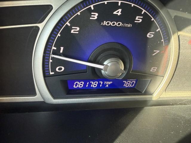 Honda Civic LX Sedan 5-Speed AT 2010