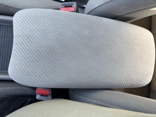 Honda Civic LX Sedan 5-Speed AT 2010