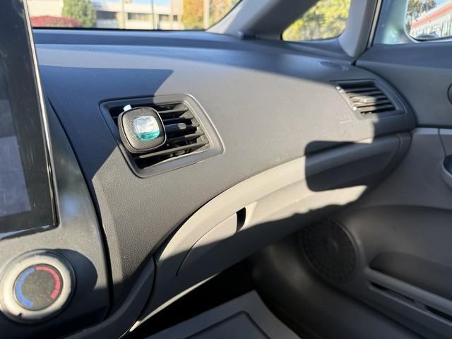 Honda Civic LX Sedan 5-Speed AT 2010