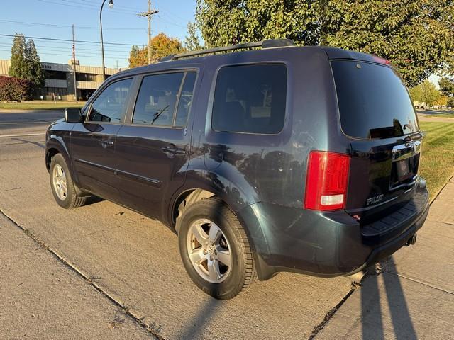 Honda Pilot EX-L 2WD 5-Spd AT with DVD 2010
