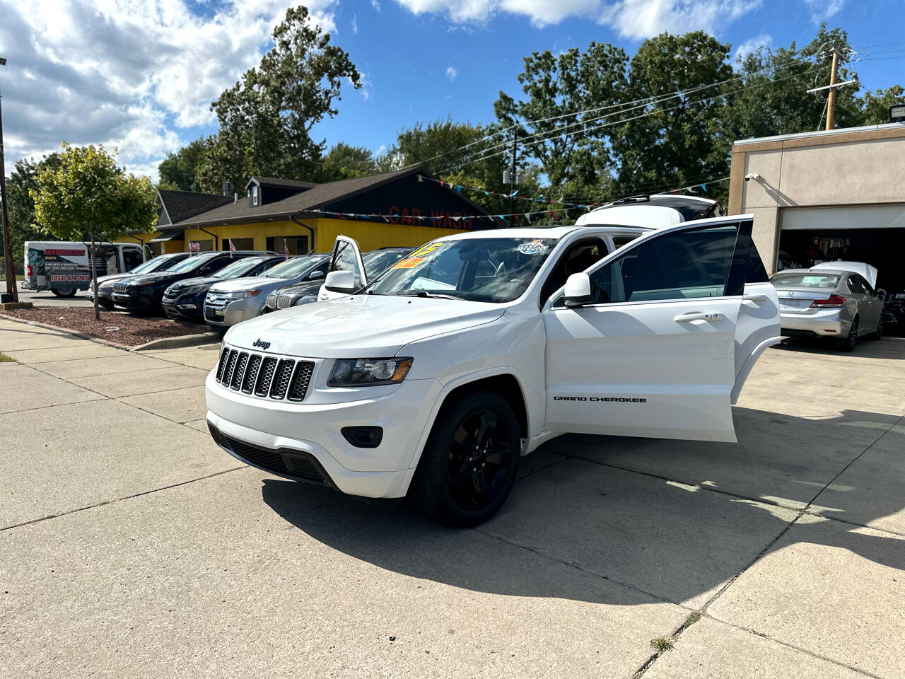 Jeep Grand Cherokee 4WD 4dr Altitude 2015 Jeep Grand Cherokee 4WD 4dr Altitude 2015