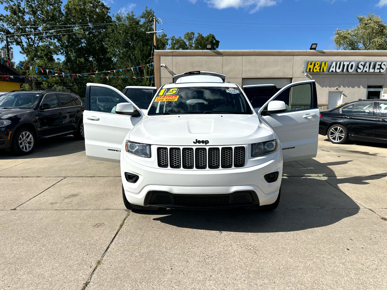 Jeep Grand Cherokee 4WD 4dr Altitude 2015 Jeep Grand Cherokee 4WD 4dr Altitude 2015