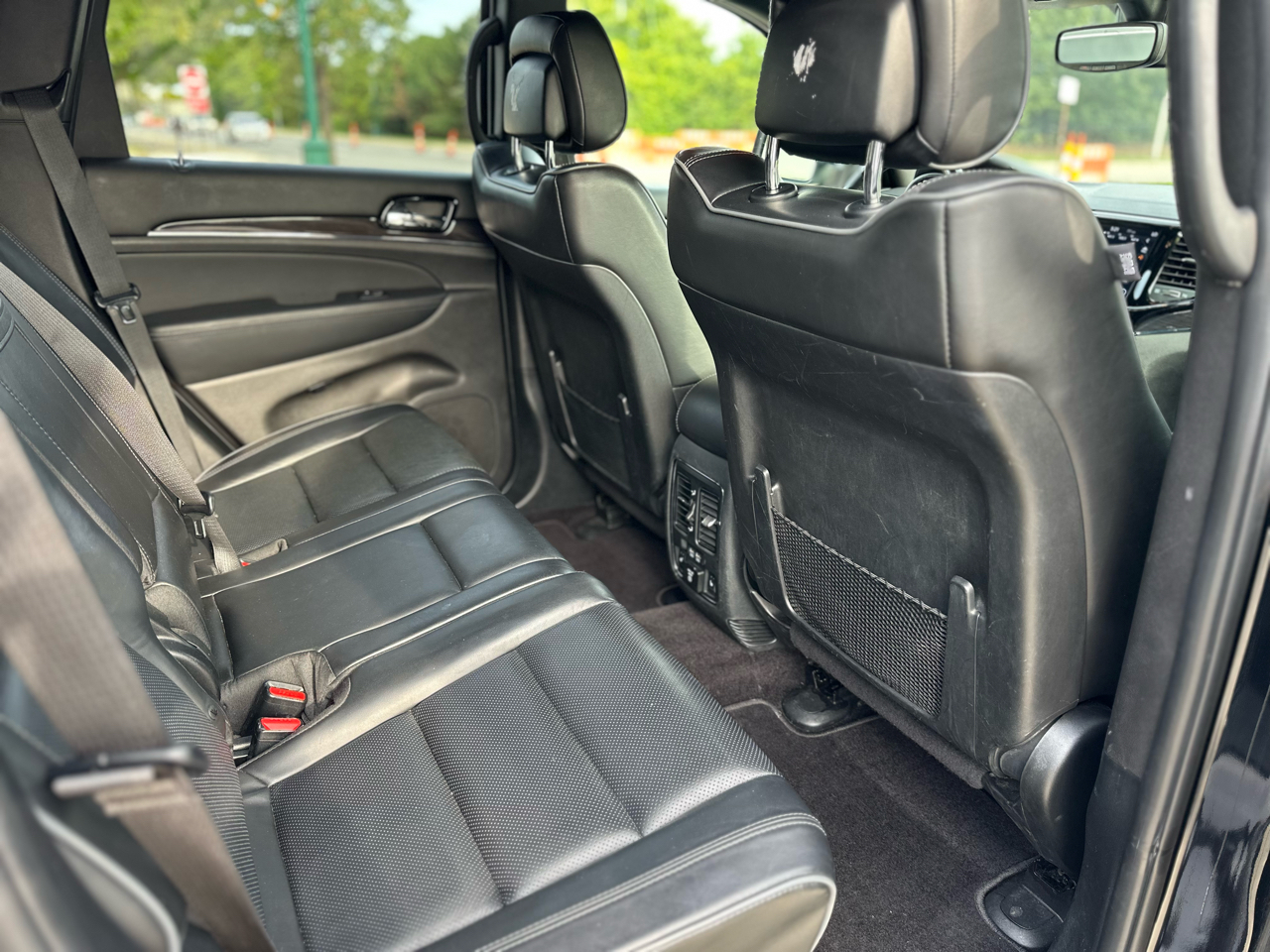 Jeep Grand Cherokee Overland 4x4 2019 Jeep Grand Cherokee Overland 4x4 2019