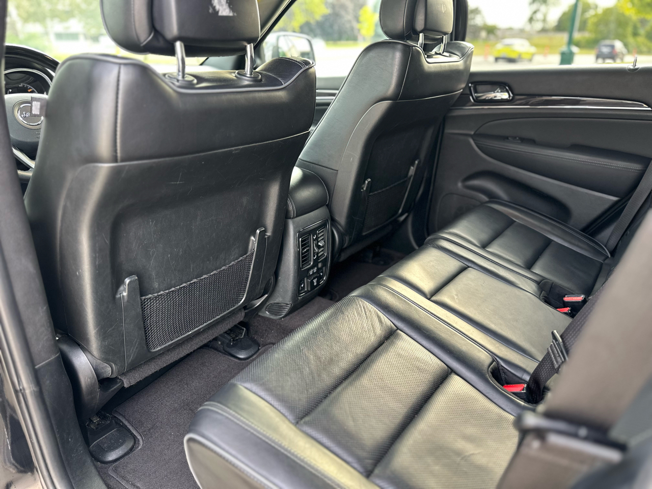 Jeep Grand Cherokee Overland 4x4 2019 Jeep Grand Cherokee Overland 4x4 2019