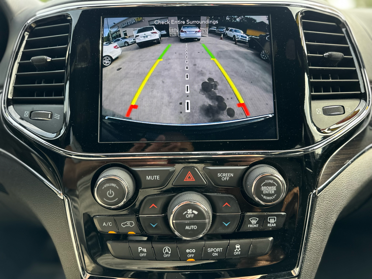 Jeep Grand Cherokee Overland 4x4 2019 Jeep Grand Cherokee Overland 4x4 2019