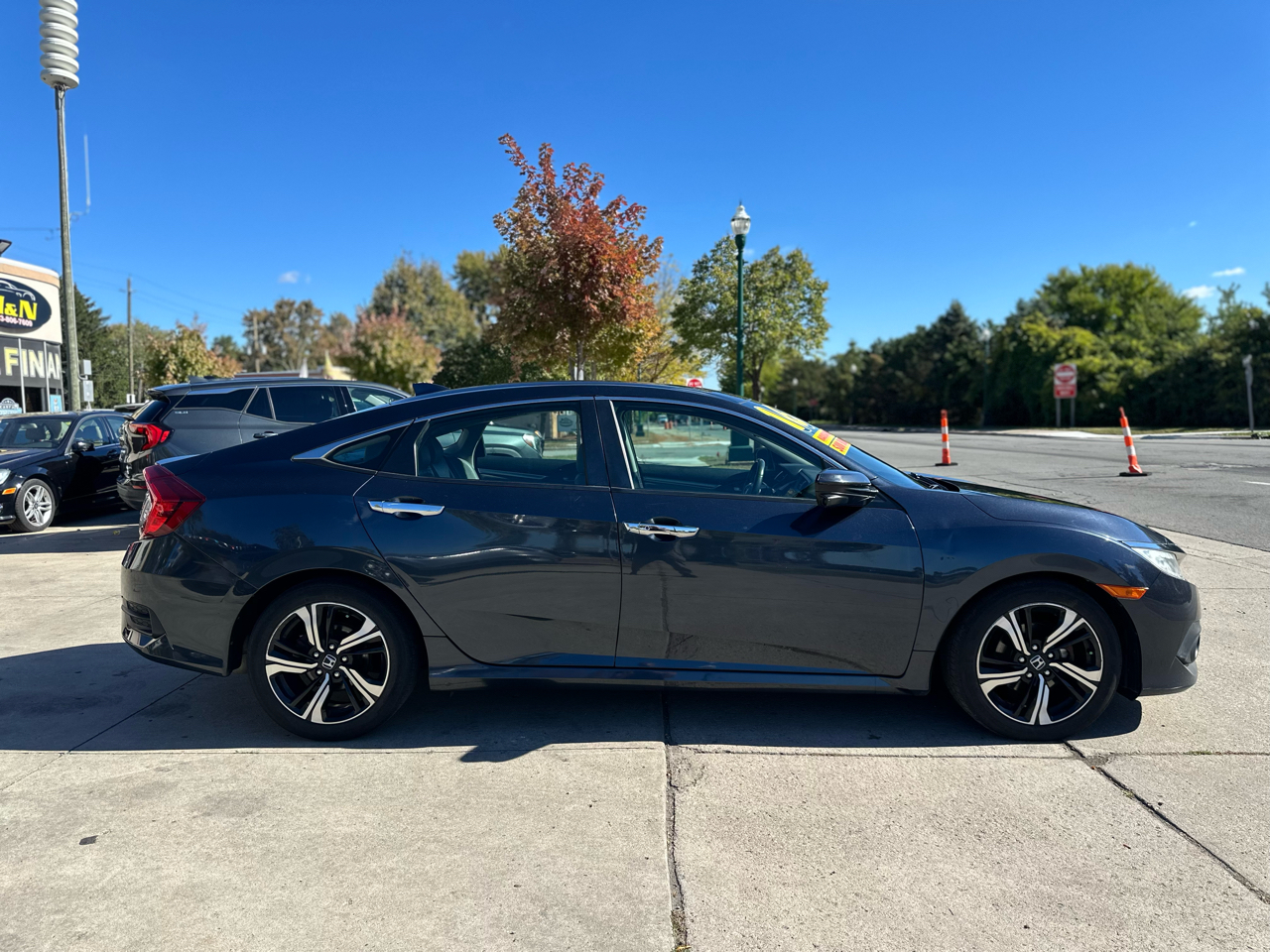 Honda Civic Sedan 4dr CVT Touring 2016 Honda Civic Sedan 4dr CVT Touring 2016