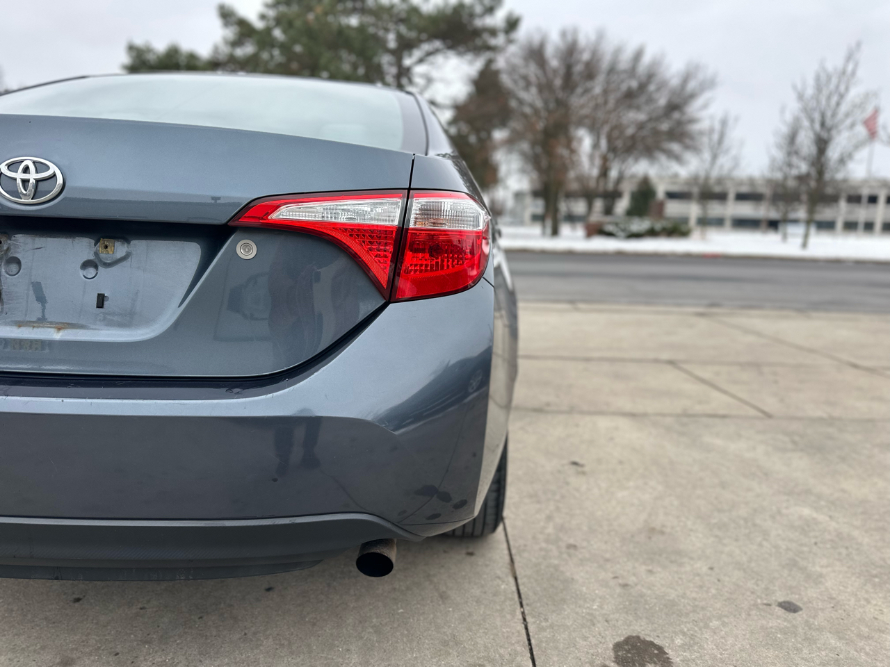 Toyota Corolla 4dr Sdn CVT LE Premium (Natl) 2015