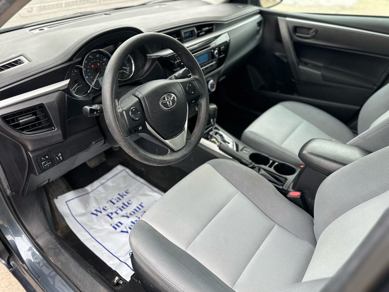 Toyota Corolla 4dr Sdn CVT LE Premium (Natl) 2015