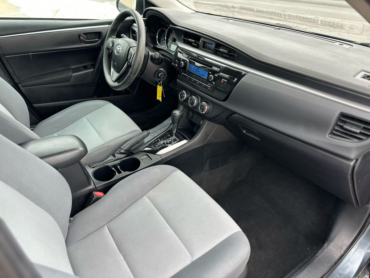 Toyota Corolla 4dr Sdn CVT LE Premium (Natl) 2015