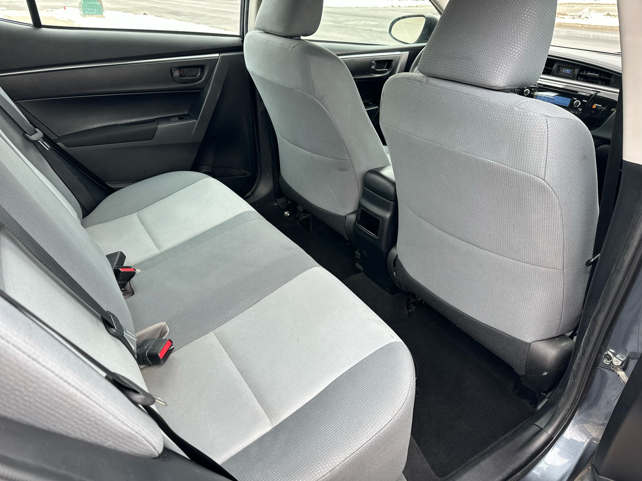 Toyota Corolla 4dr Sdn CVT LE Premium (Natl) 2015
