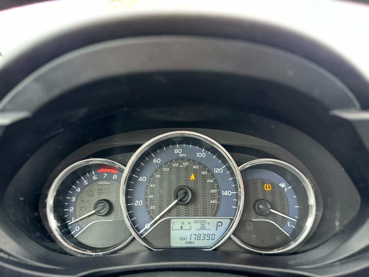 Toyota Corolla 4dr Sdn CVT LE Premium (Natl) 2015