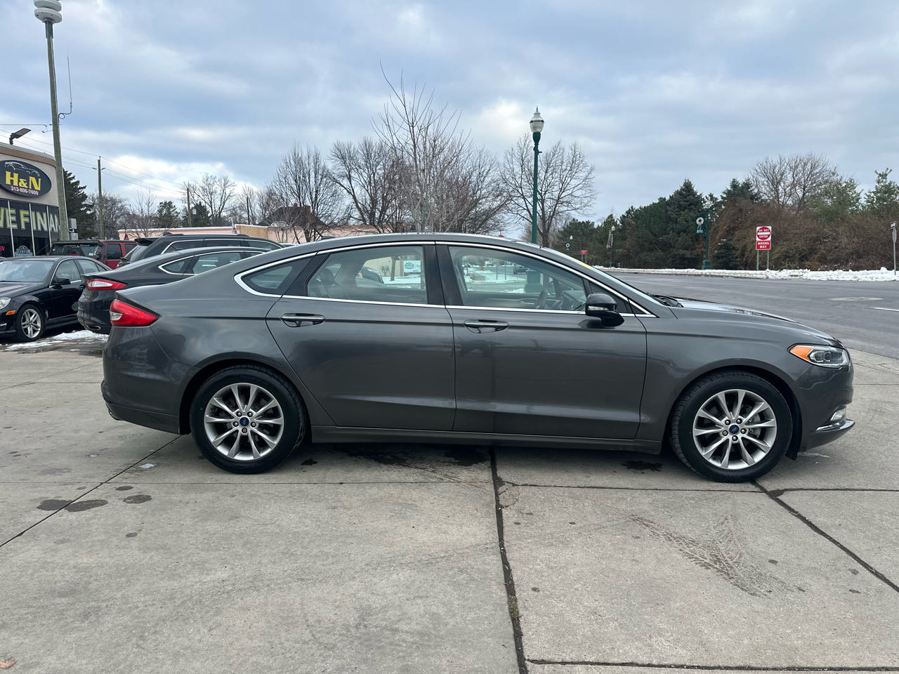 Ford Fusion SE FWD 2017