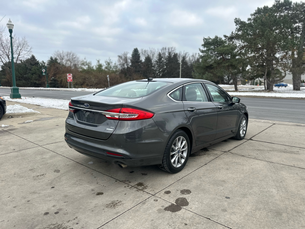 Ford Fusion SE FWD 2017