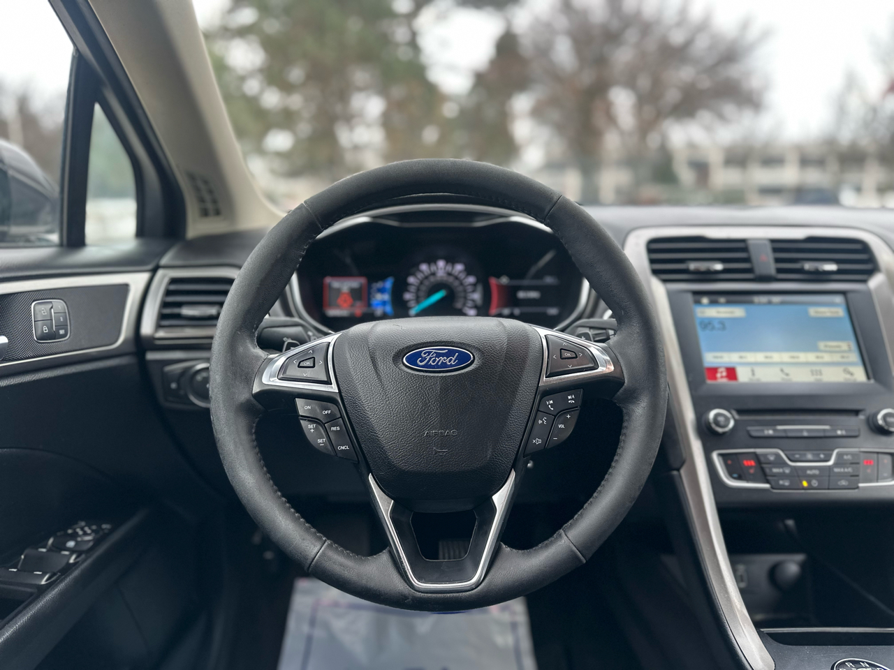 Ford Fusion SE FWD 2017