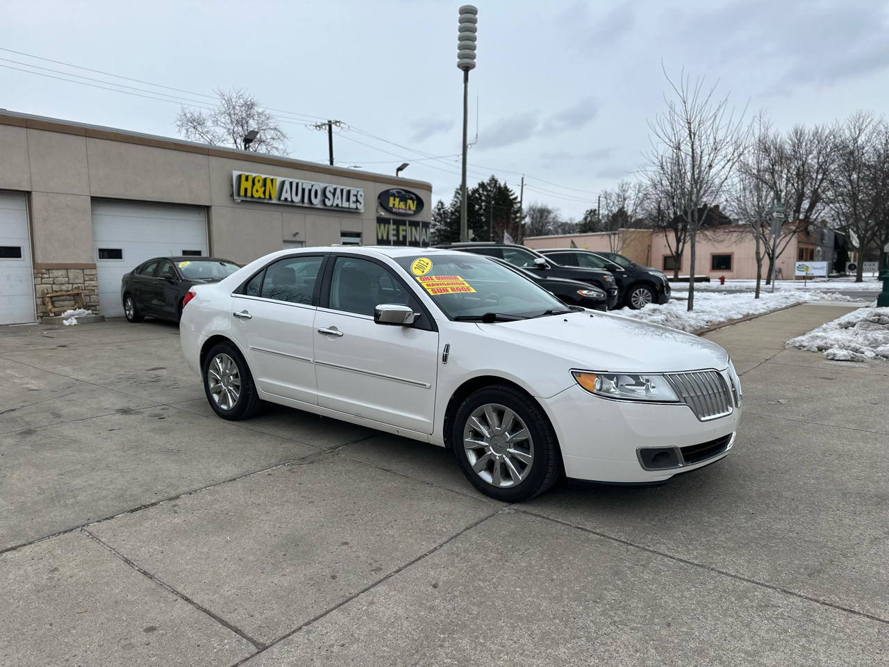 Lincoln MKZ 4dr Sdn FWD 2012