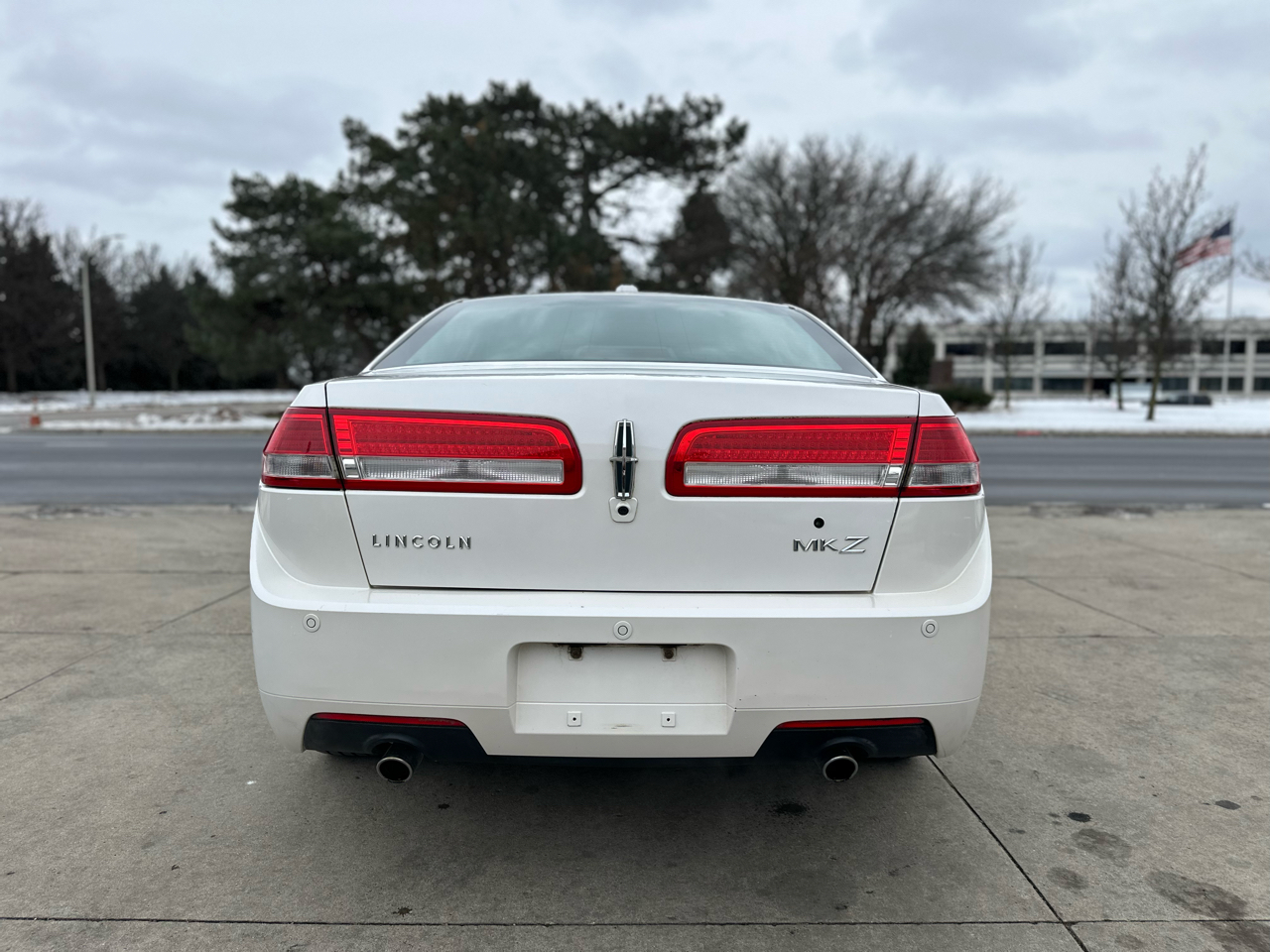 Lincoln MKZ 4dr Sdn FWD 2012