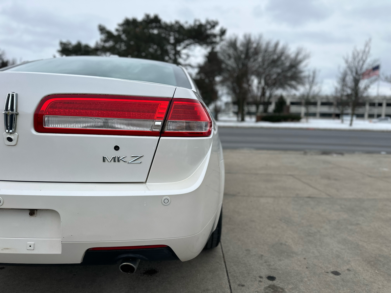 Lincoln MKZ 4dr Sdn FWD 2012