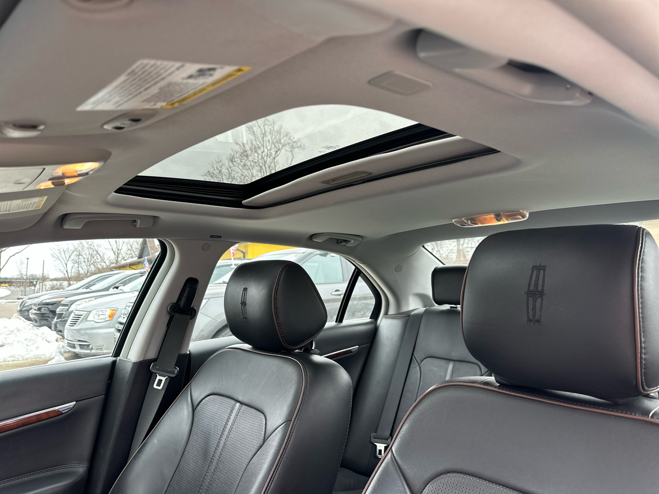 Lincoln MKZ 4dr Sdn FWD 2012