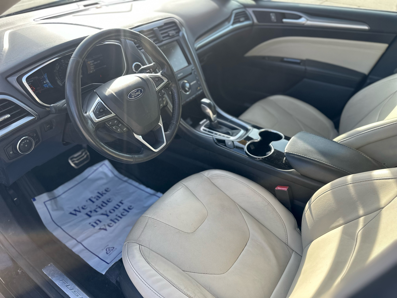 Ford Fusion 4dr Sdn Titanium AWD 2016