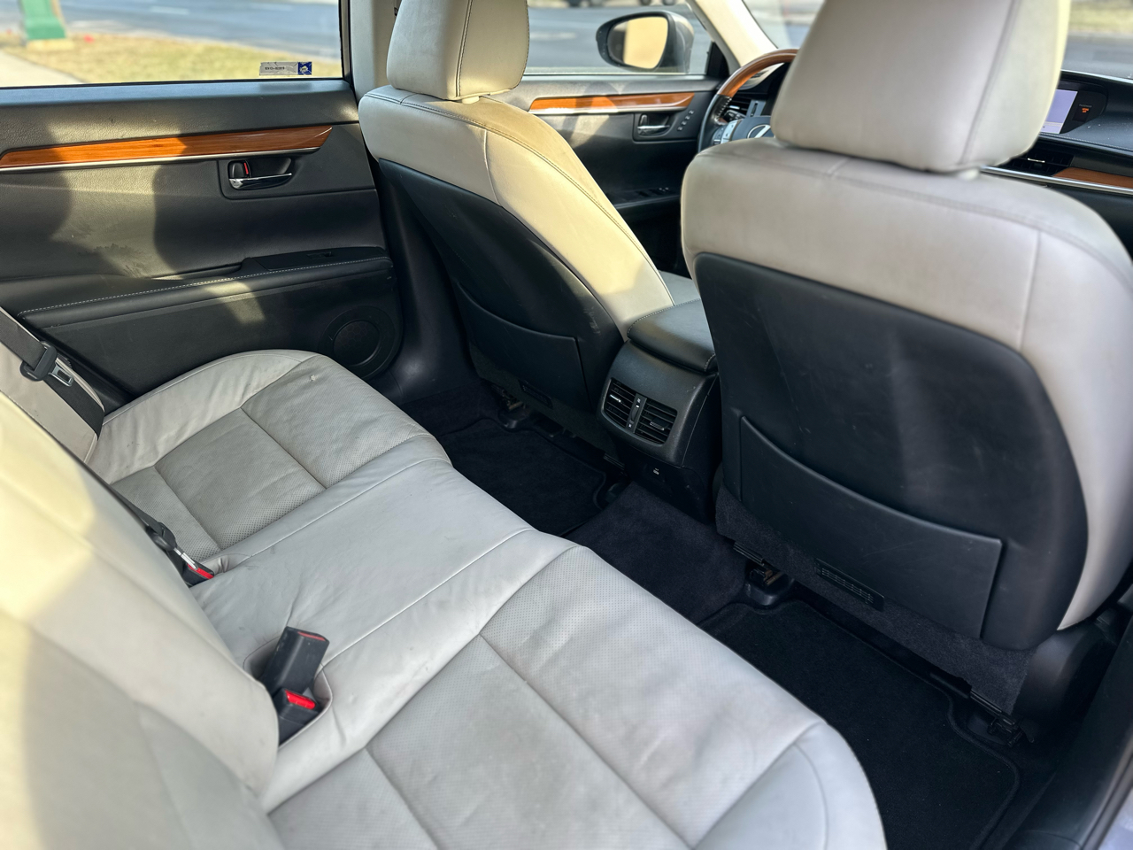 Lexus ES 300h 4dr Sdn Hybrid 2014