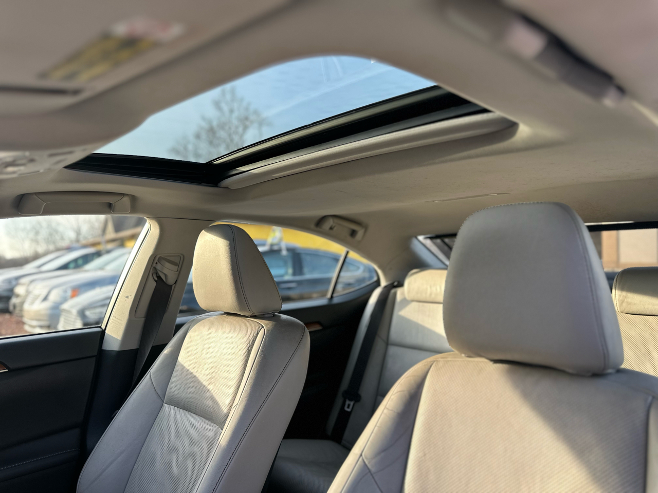 Lexus ES 300h 4dr Sdn Hybrid 2014