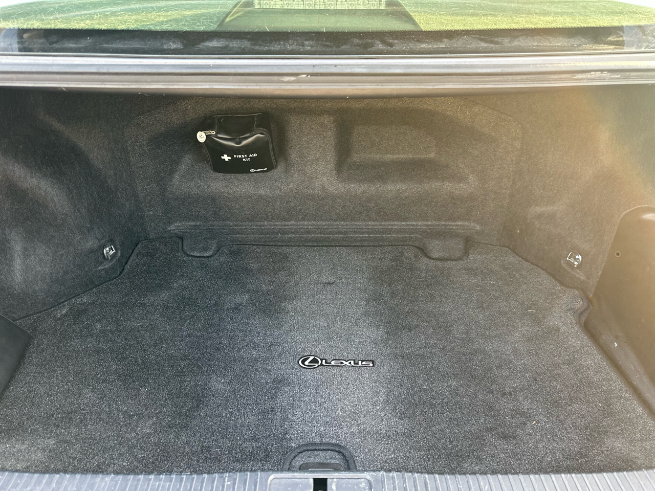 Lexus ES 300h 4dr Sdn Hybrid 2014