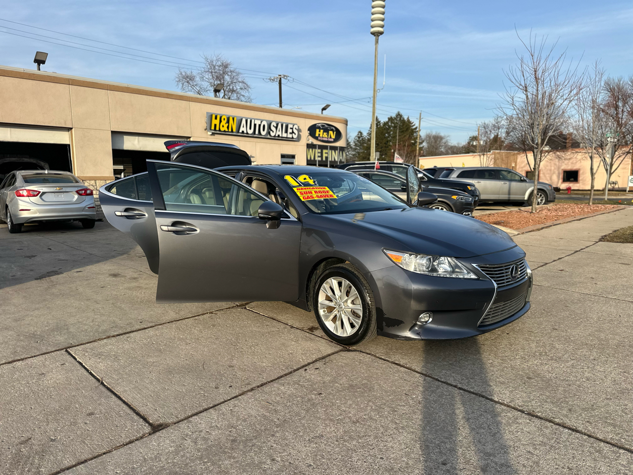 Lexus ES 300h 4dr Sdn Hybrid 2014