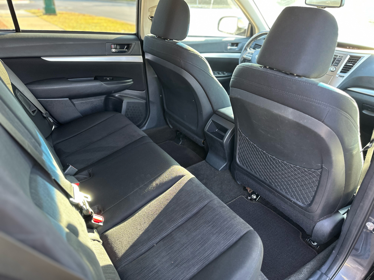 Subaru Outback 4dr Wgn H4 Auto 2.5i Premium 2013