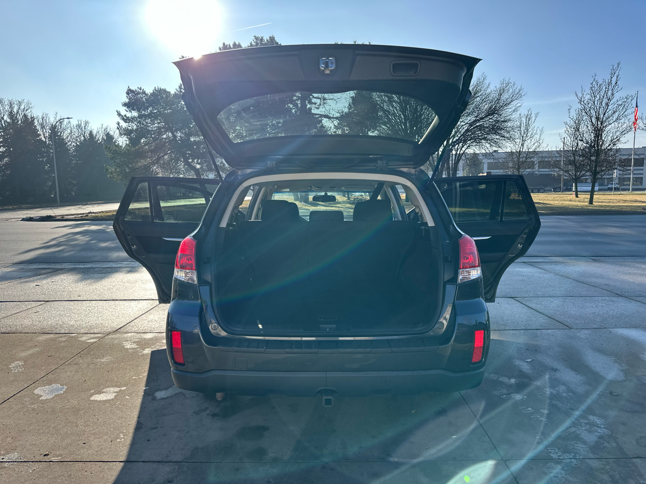 Subaru Outback 4dr Wgn H4 Auto 2.5i Premium 2013