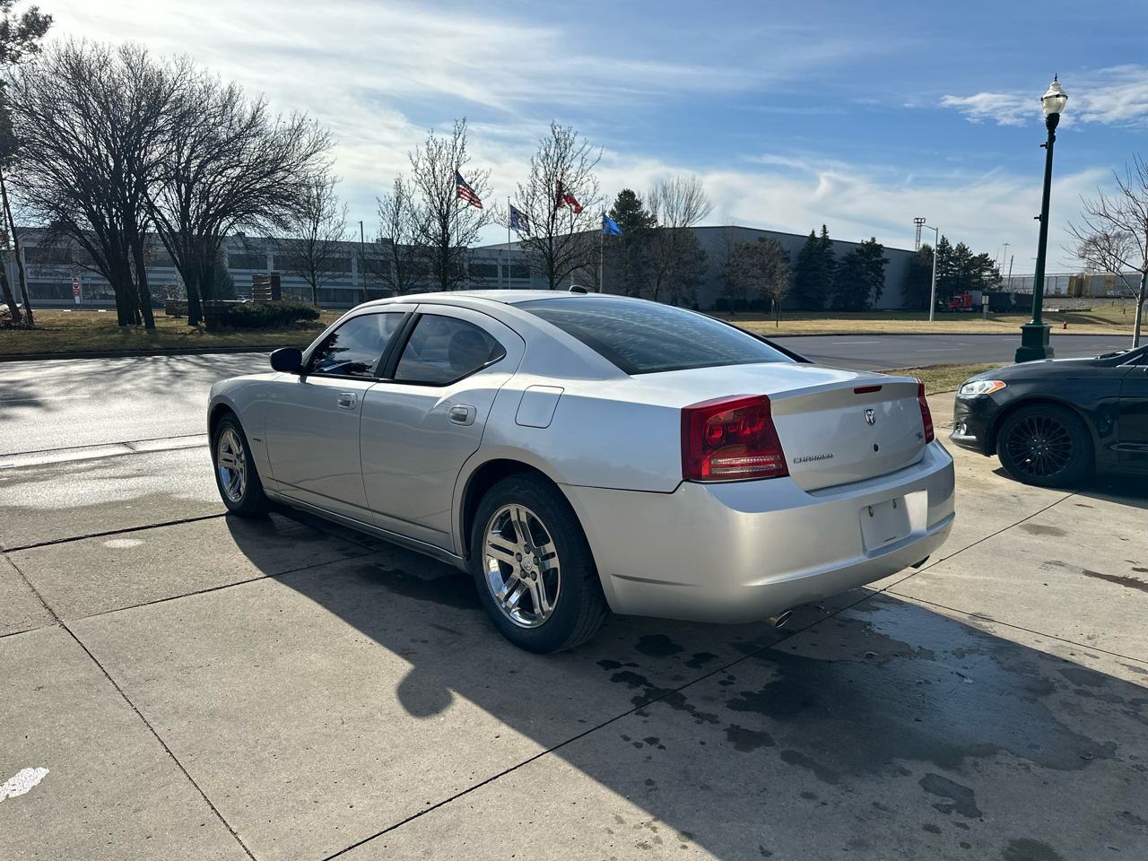 Dodge Charger 4dr Sdn R/T RWD 2006
