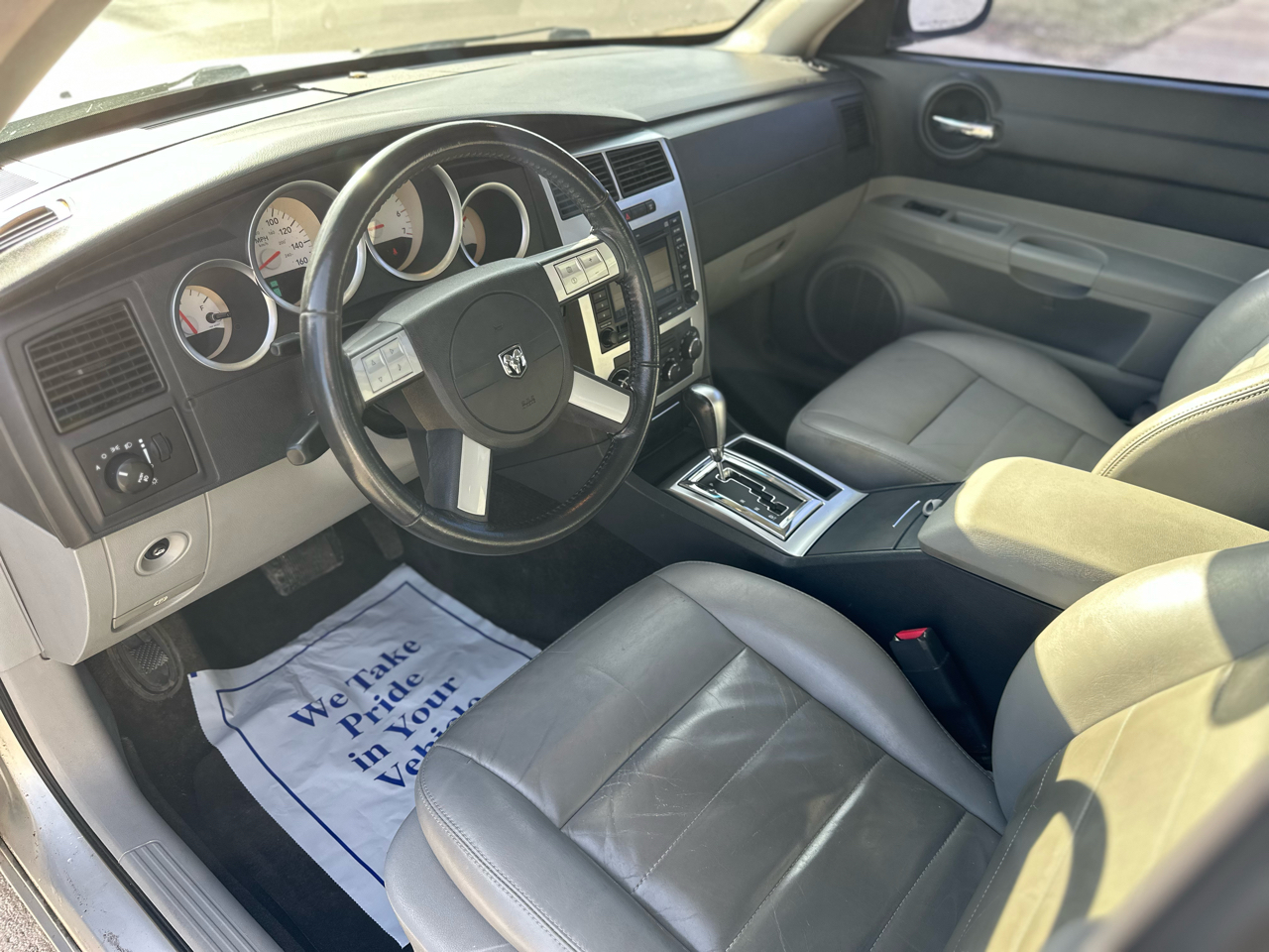 Dodge Charger 4dr Sdn R/T RWD 2006