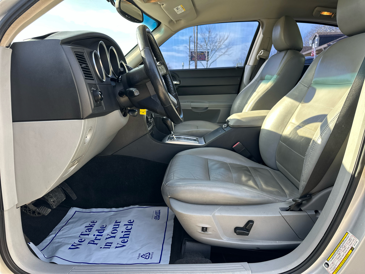 Dodge Charger 4dr Sdn R/T RWD 2006