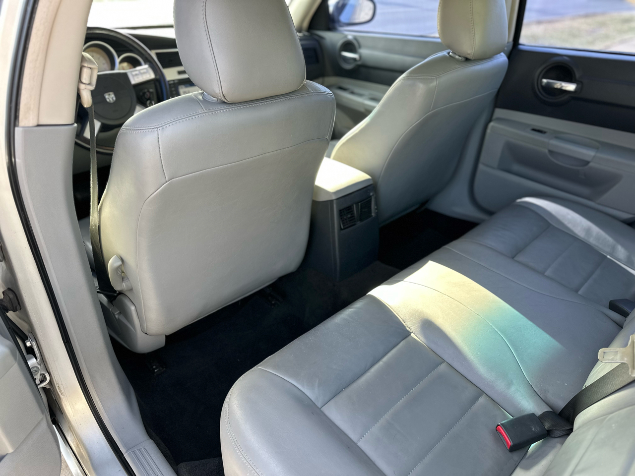 Dodge Charger 4dr Sdn R/T RWD 2006