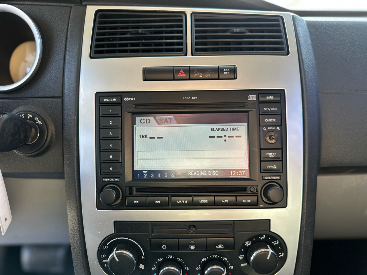 Dodge Charger 4dr Sdn R/T RWD 2006