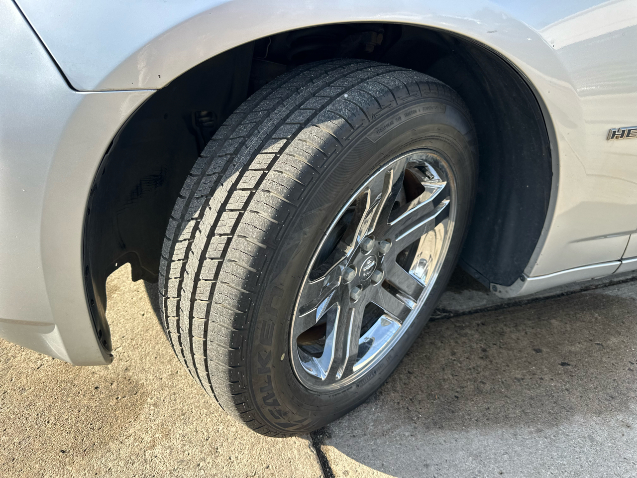 Dodge Charger 4dr Sdn R/T RWD 2006