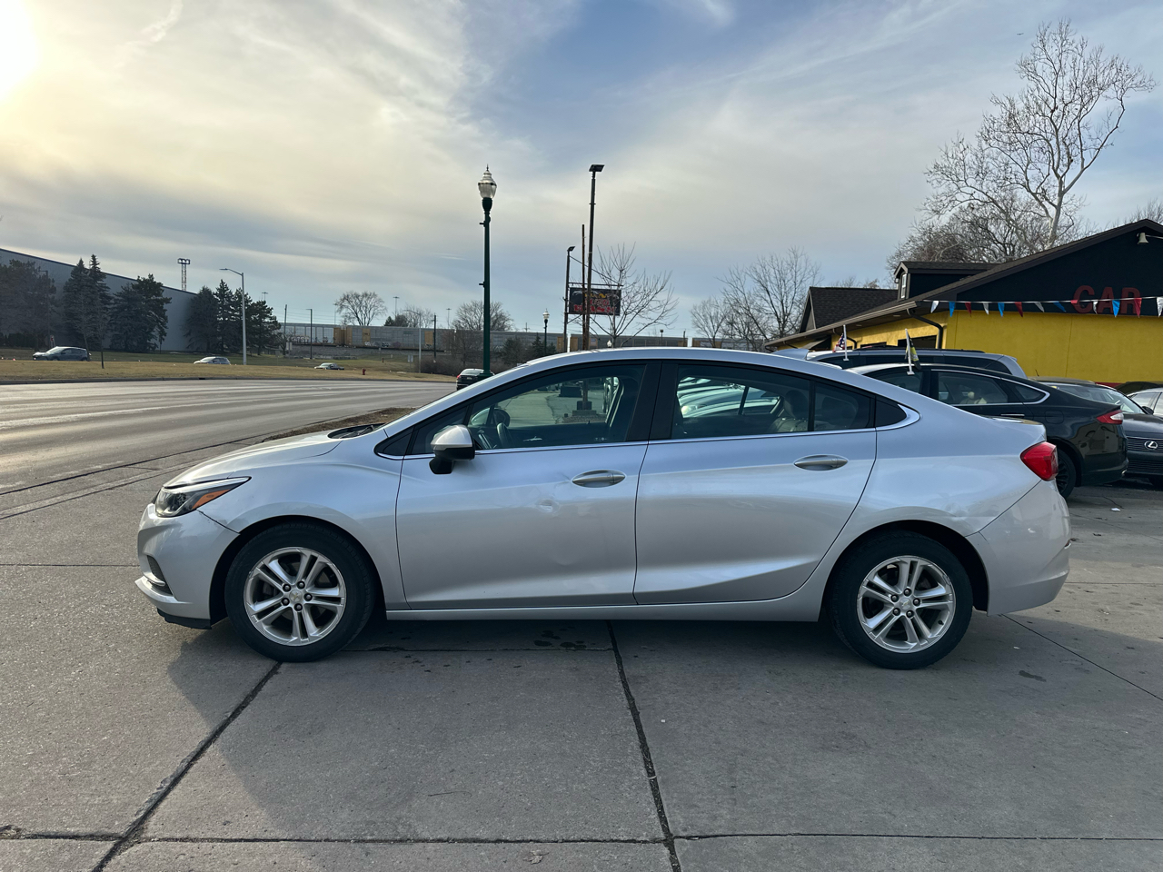 Chevrolet Cruze 4dr Sdn 1.4L LT w/1SD 2017